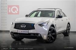 Infiniti QX70